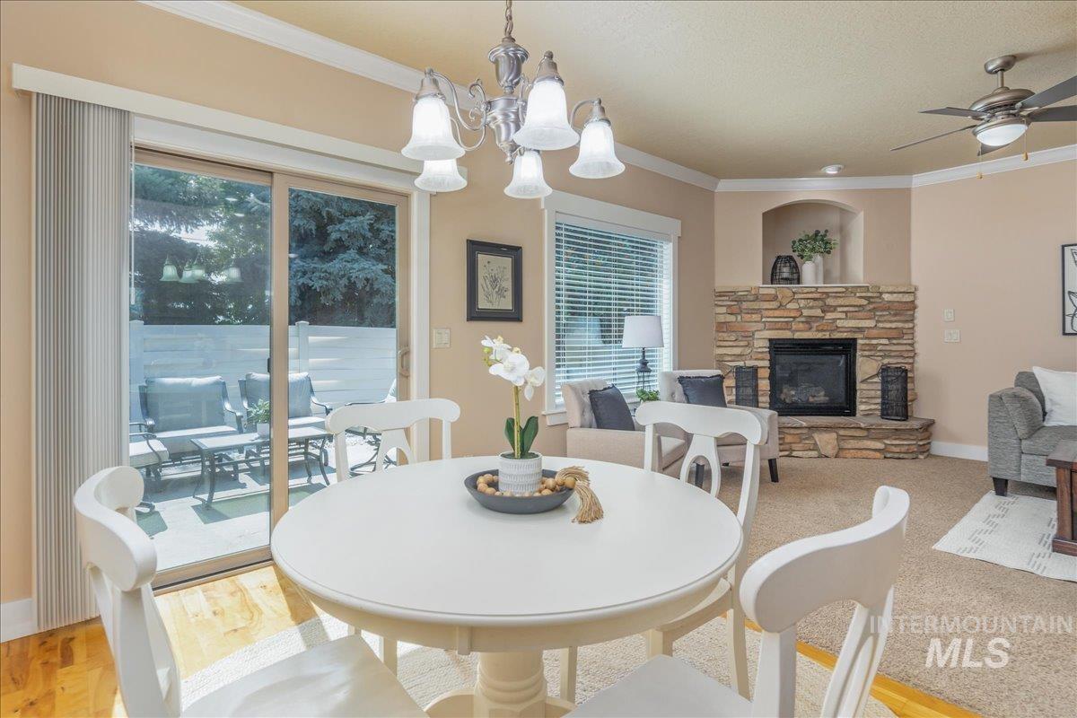 2371 E Powder River St