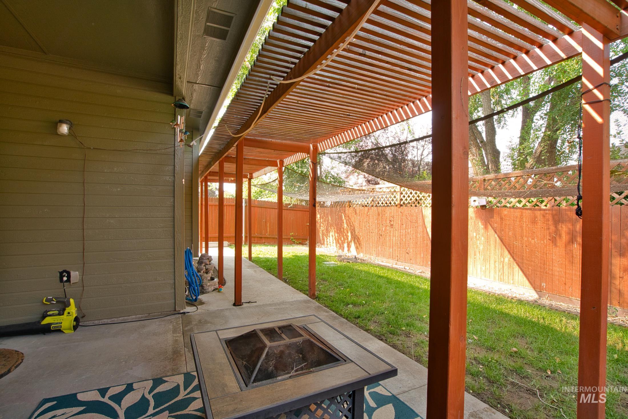 2593 N Tully Cove Place