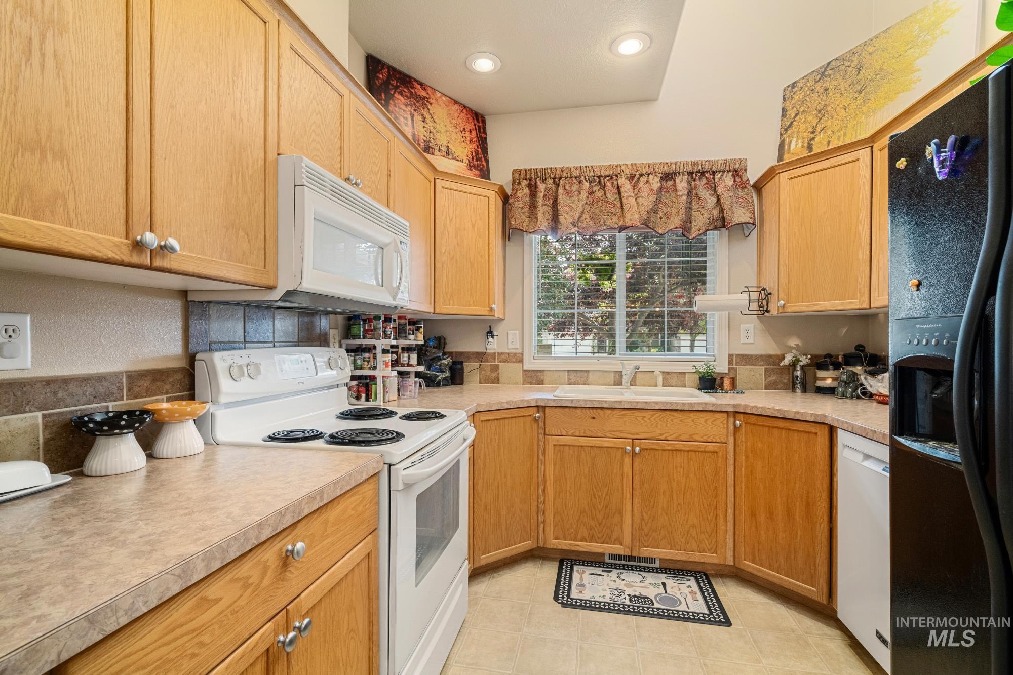 2593 N Tully Cove Place