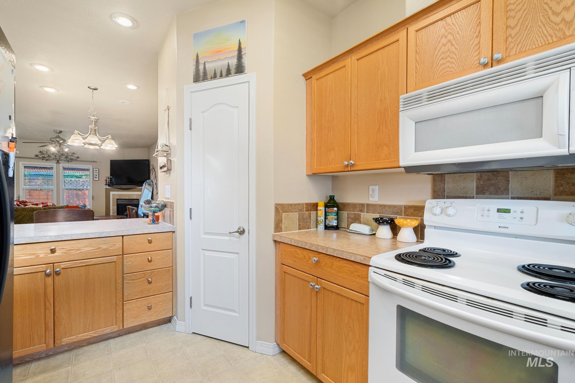 2593 N Tully Cove Place
