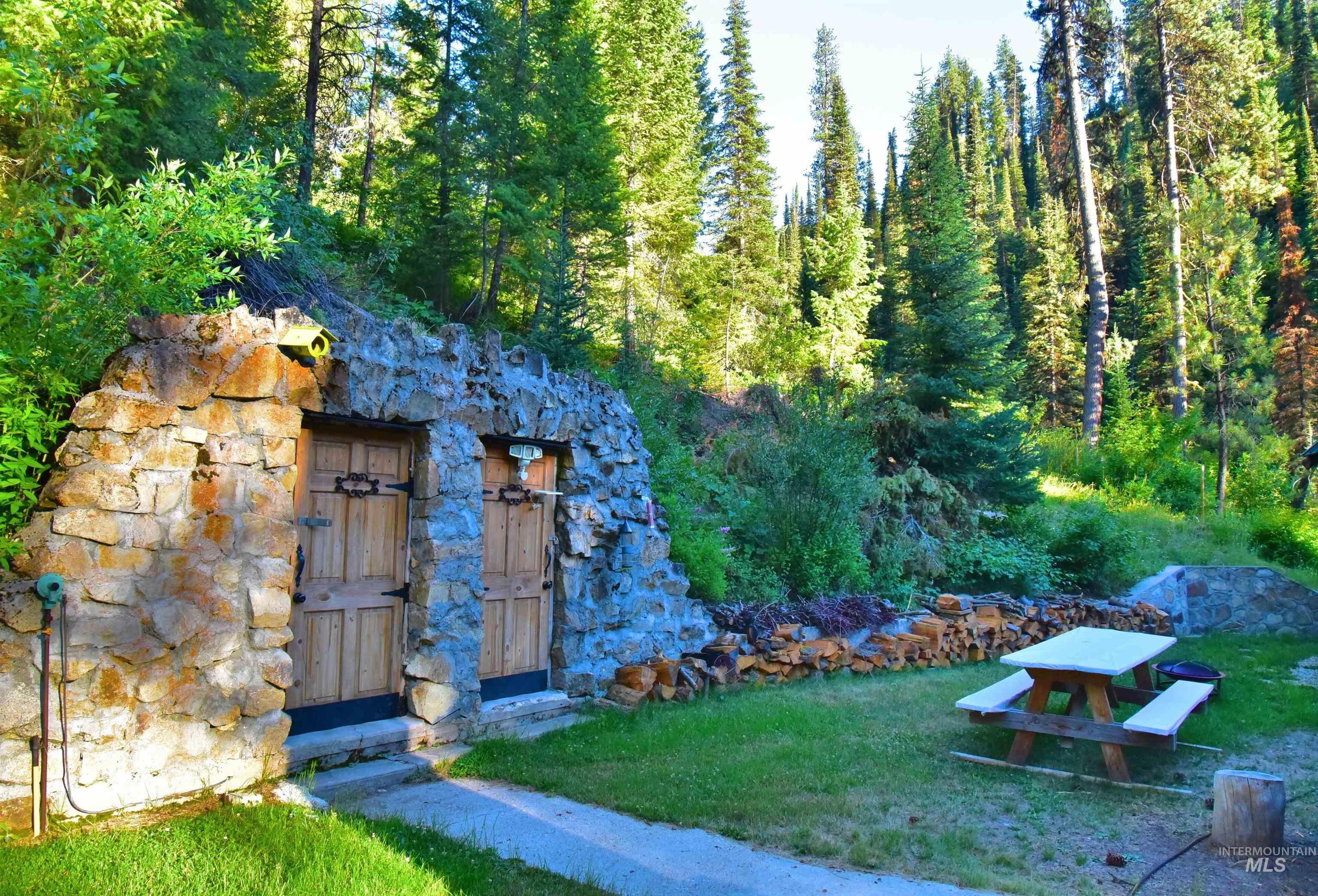 4775 Ponderosa Pine Scenic Bywy