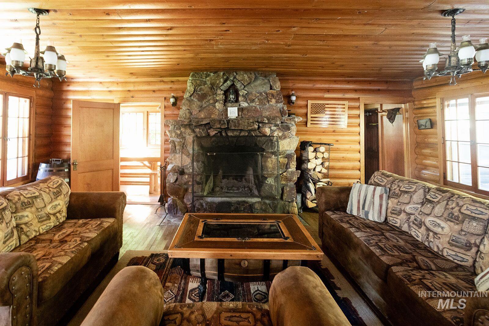 4775 Ponderosa Pine Scenic Bywy