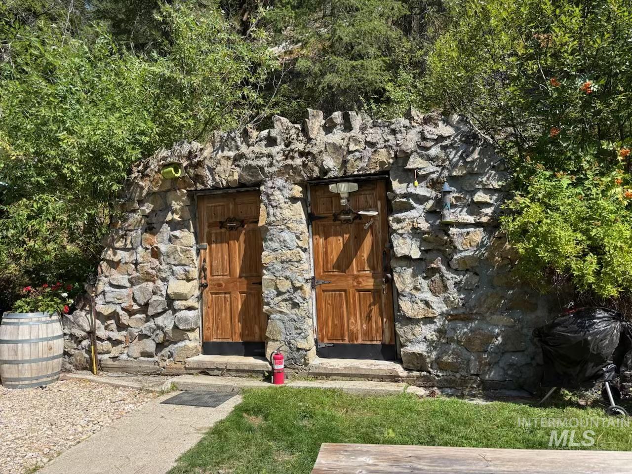 4775 Ponderosa Pine Scenic Bywy