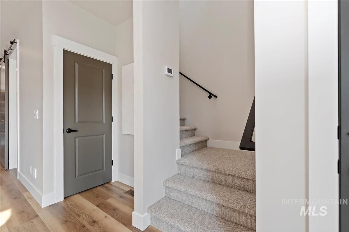 6252 N Holly Springs Ln