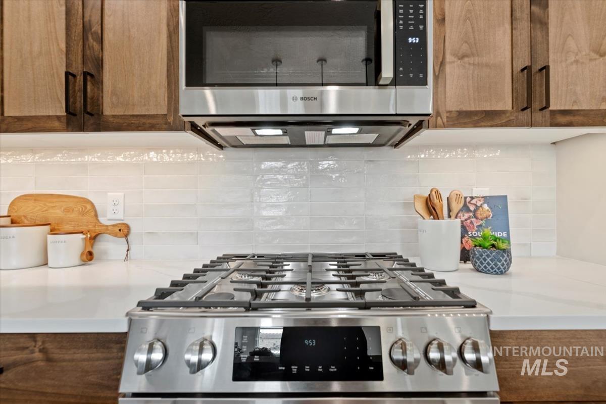 6252 N Holly Springs Ln