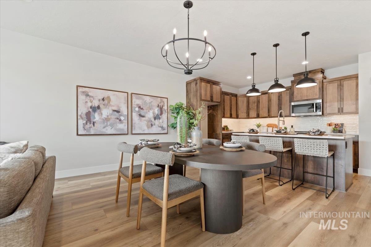 6252 N Holly Springs Ln