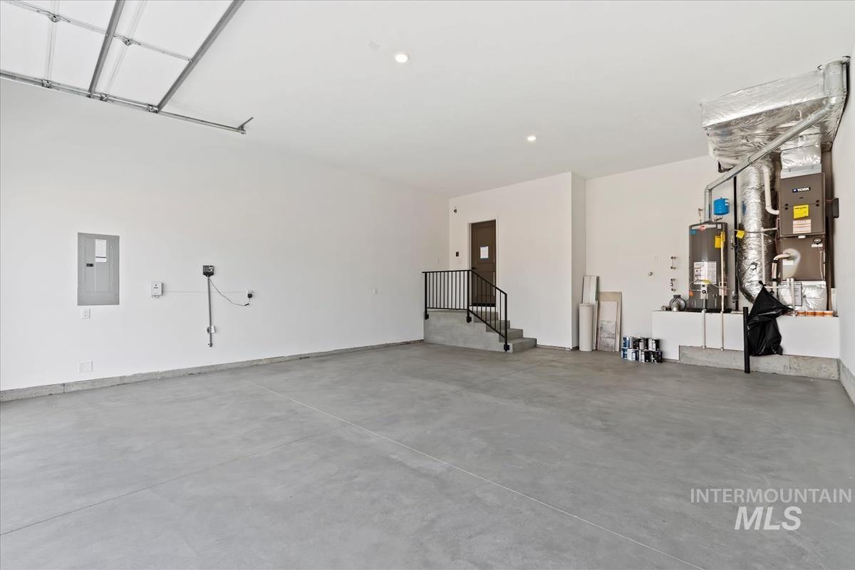 6252 N Holly Springs Ln