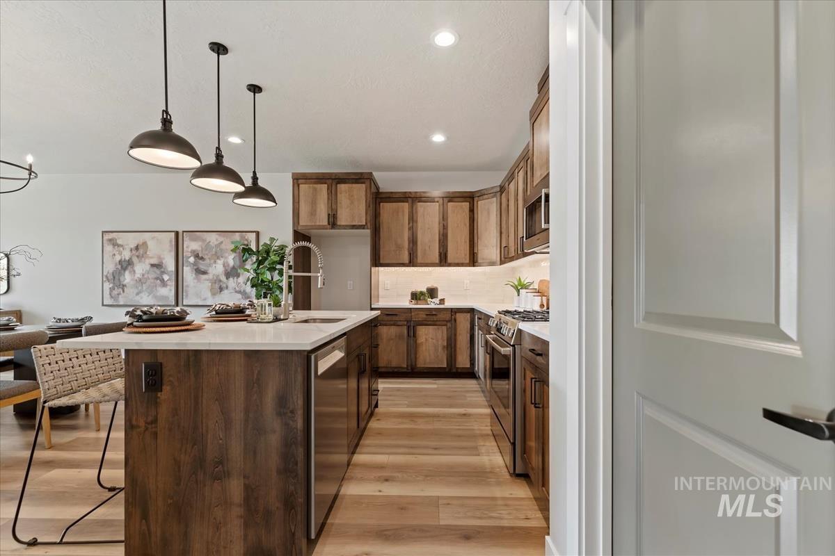 6252 N Holly Springs Ln