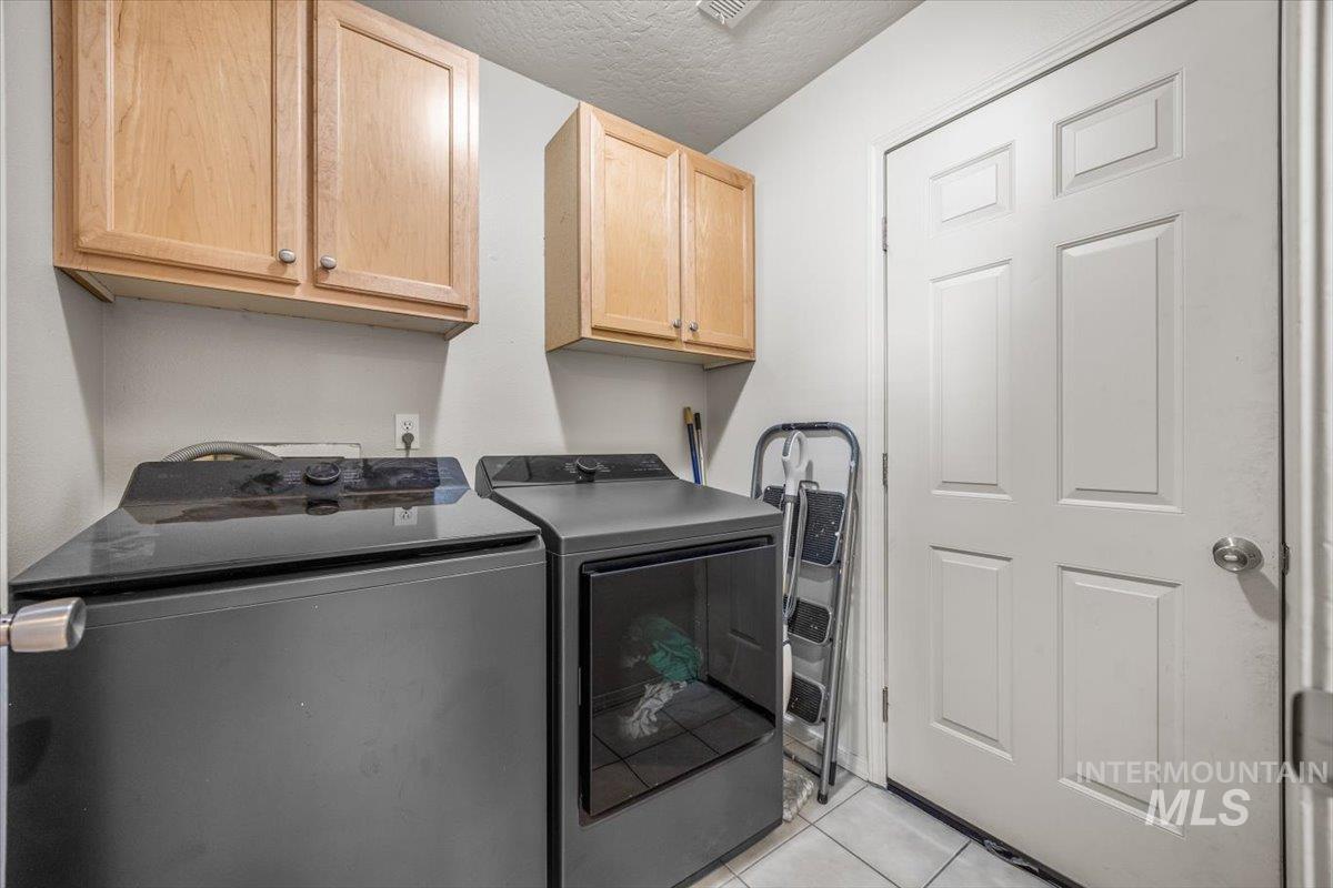 208 Parkland Way