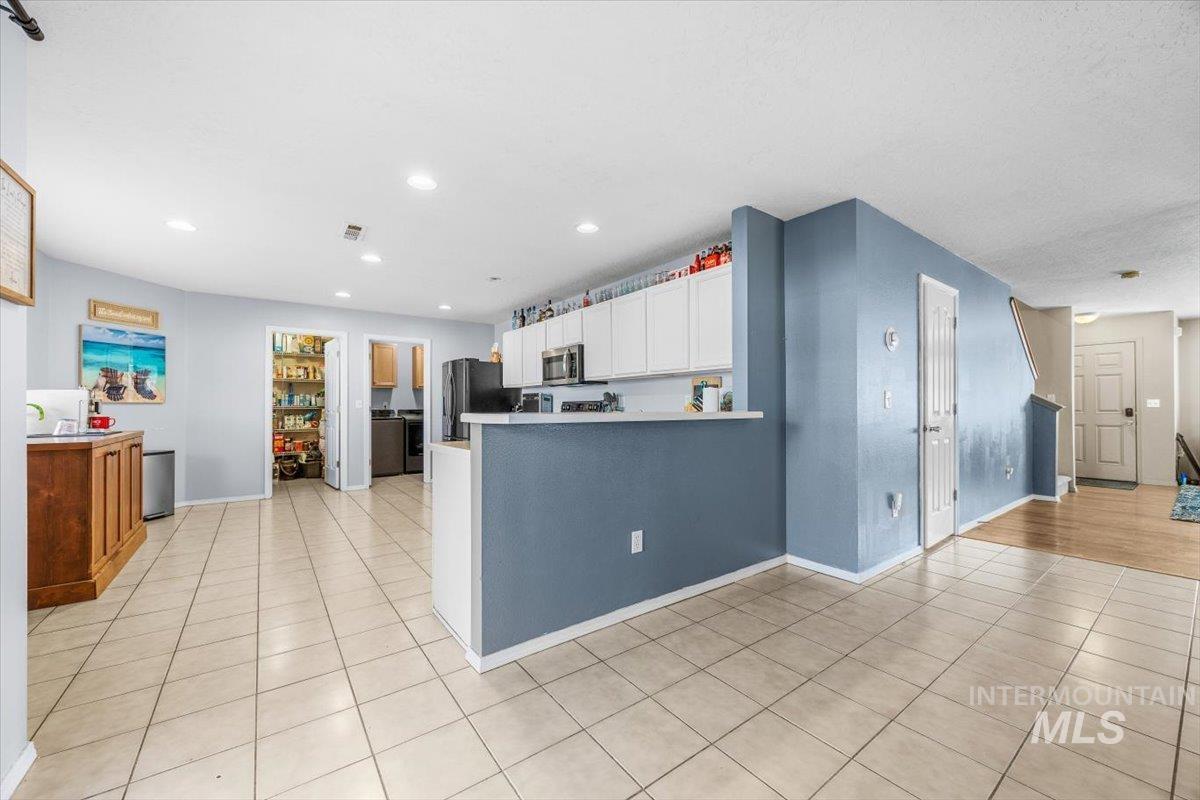 208 Parkland Way