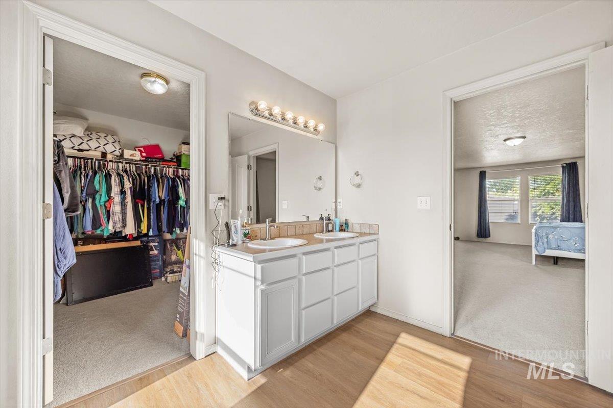 208 Parkland Way