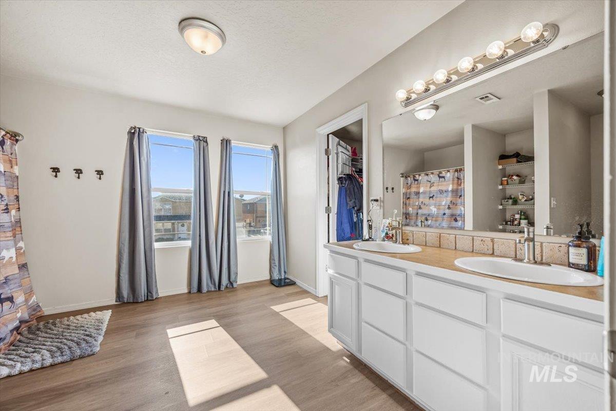 208 Parkland Way