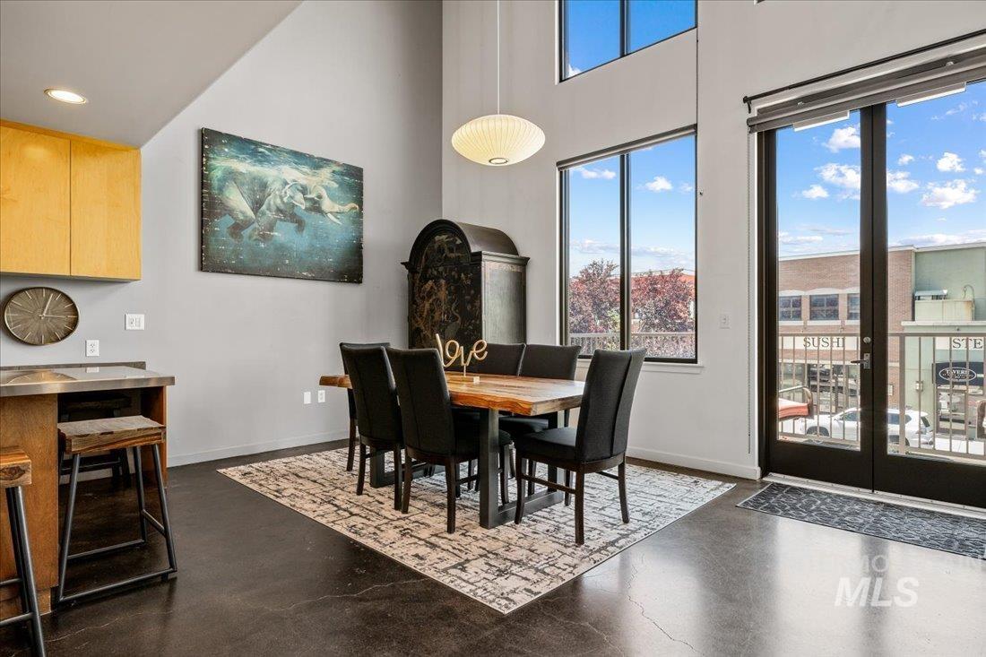 2399 E Riverwalk Dr. Unit: B-4, 202