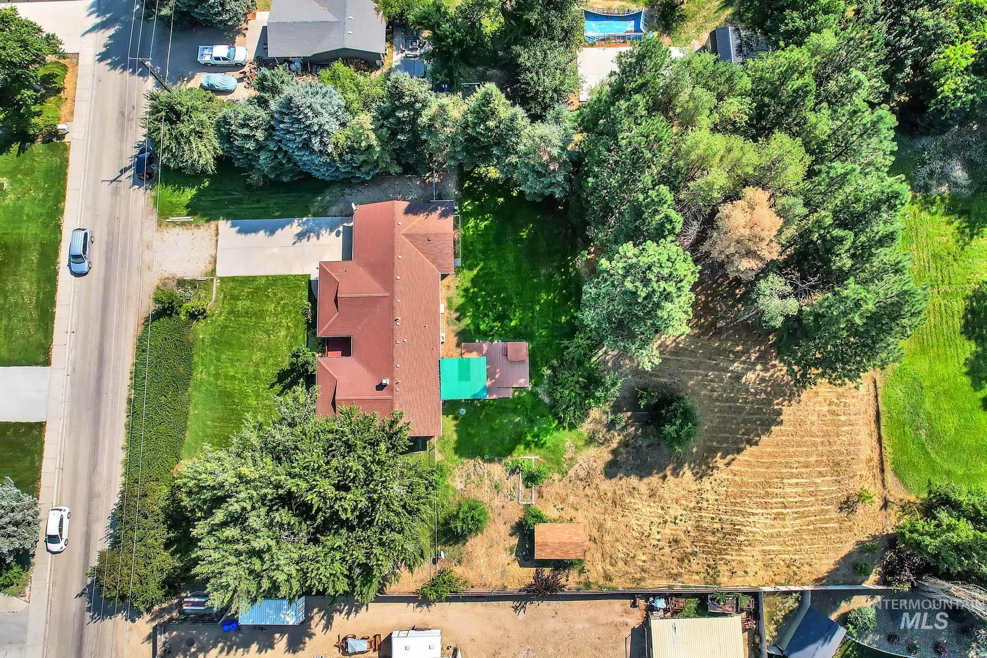 2175 Cherry Lane