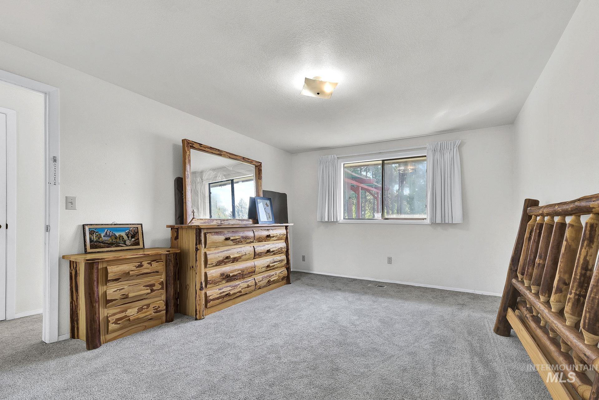2175 Cherry Lane