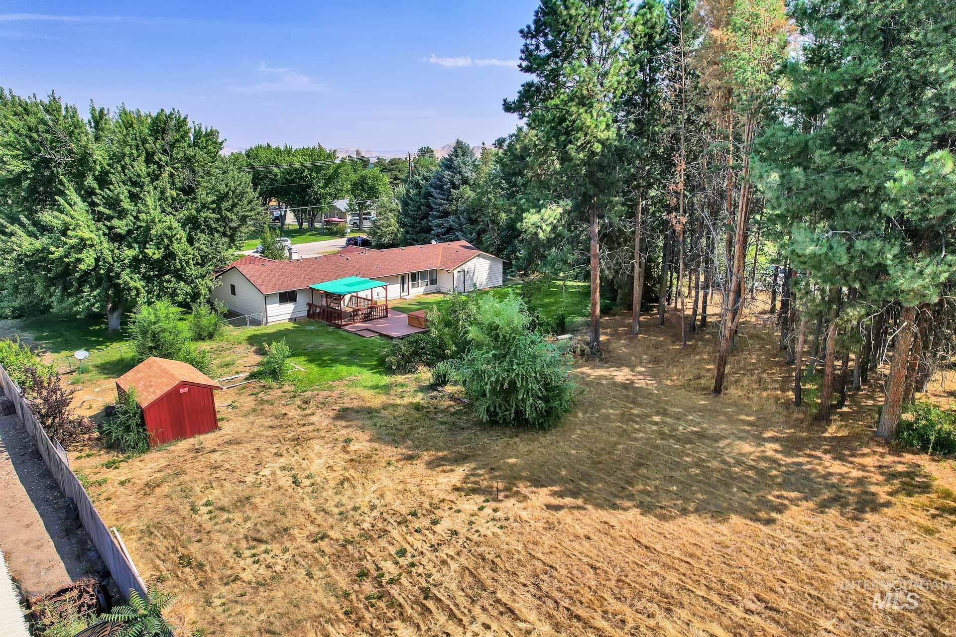 2175 Cherry Lane