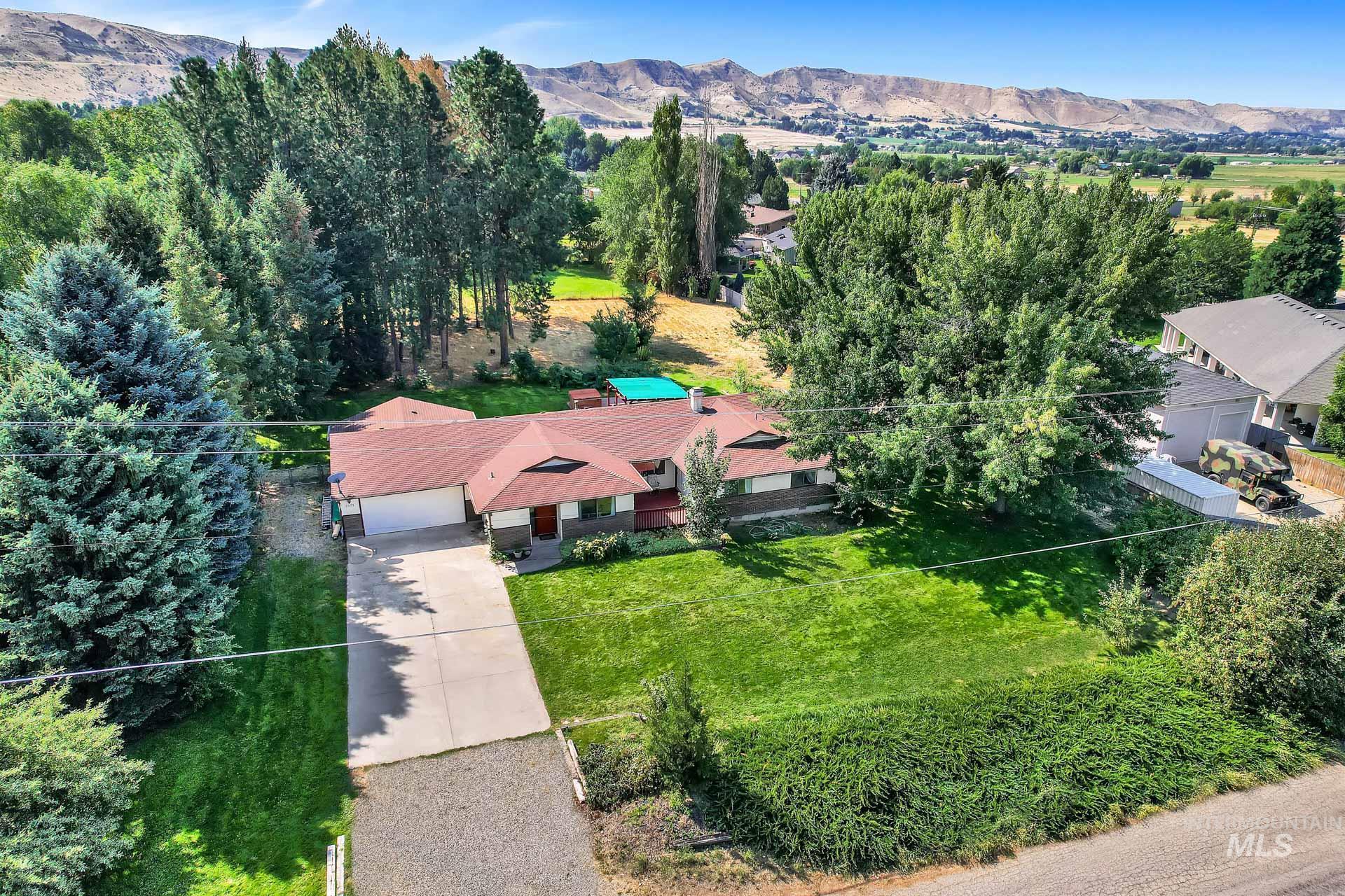 2175 Cherry Lane