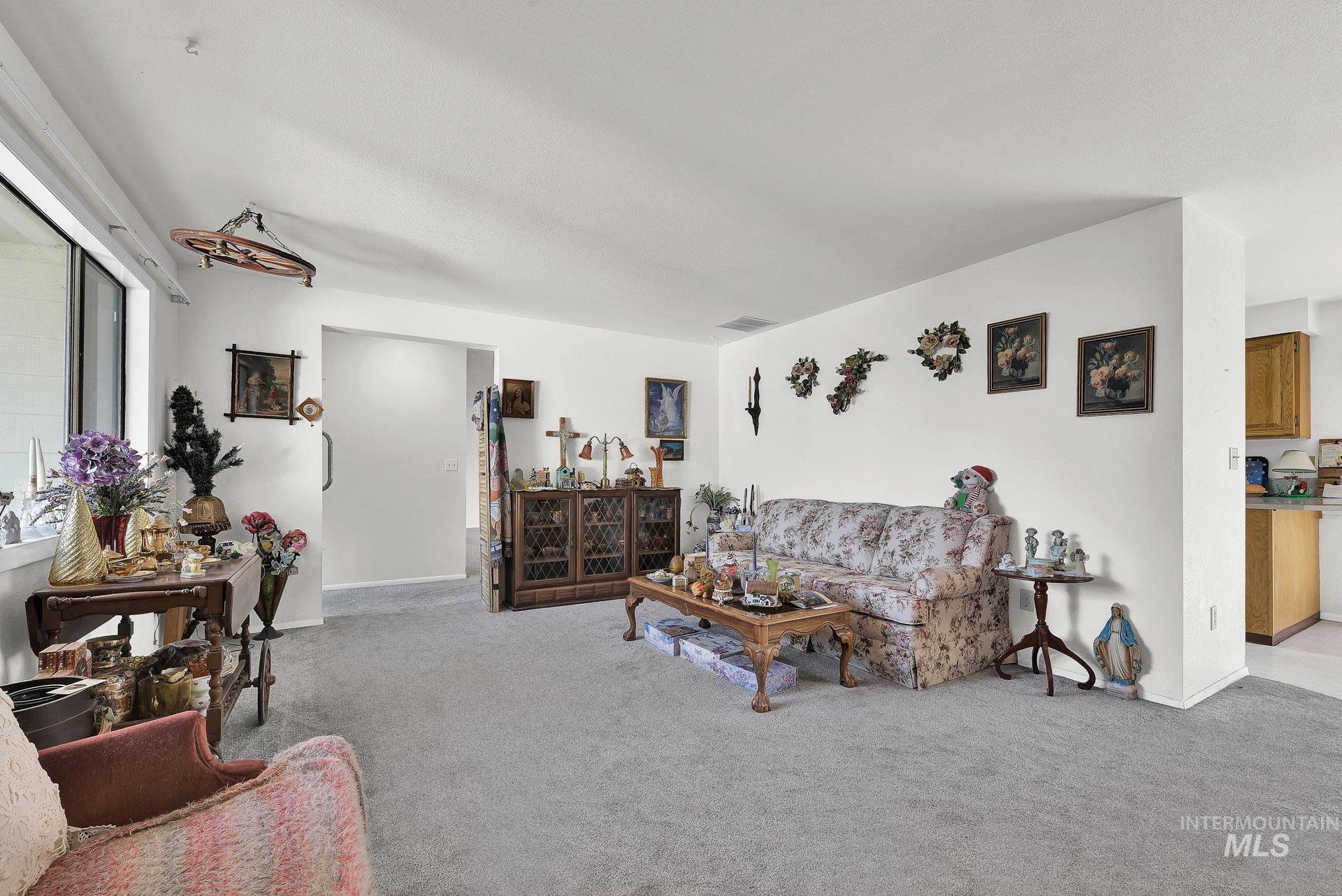 2175 Cherry Lane