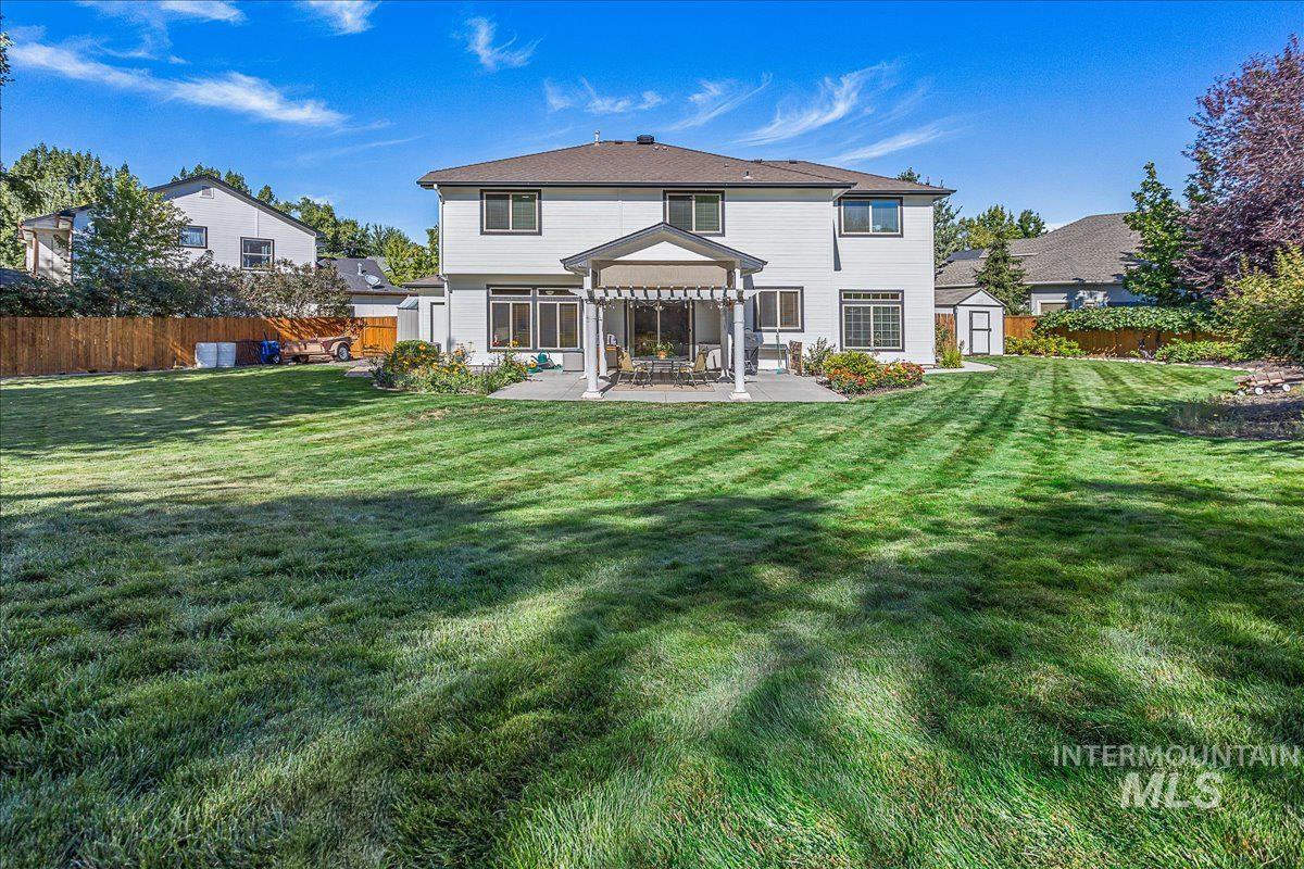 177 E Knoll Ct