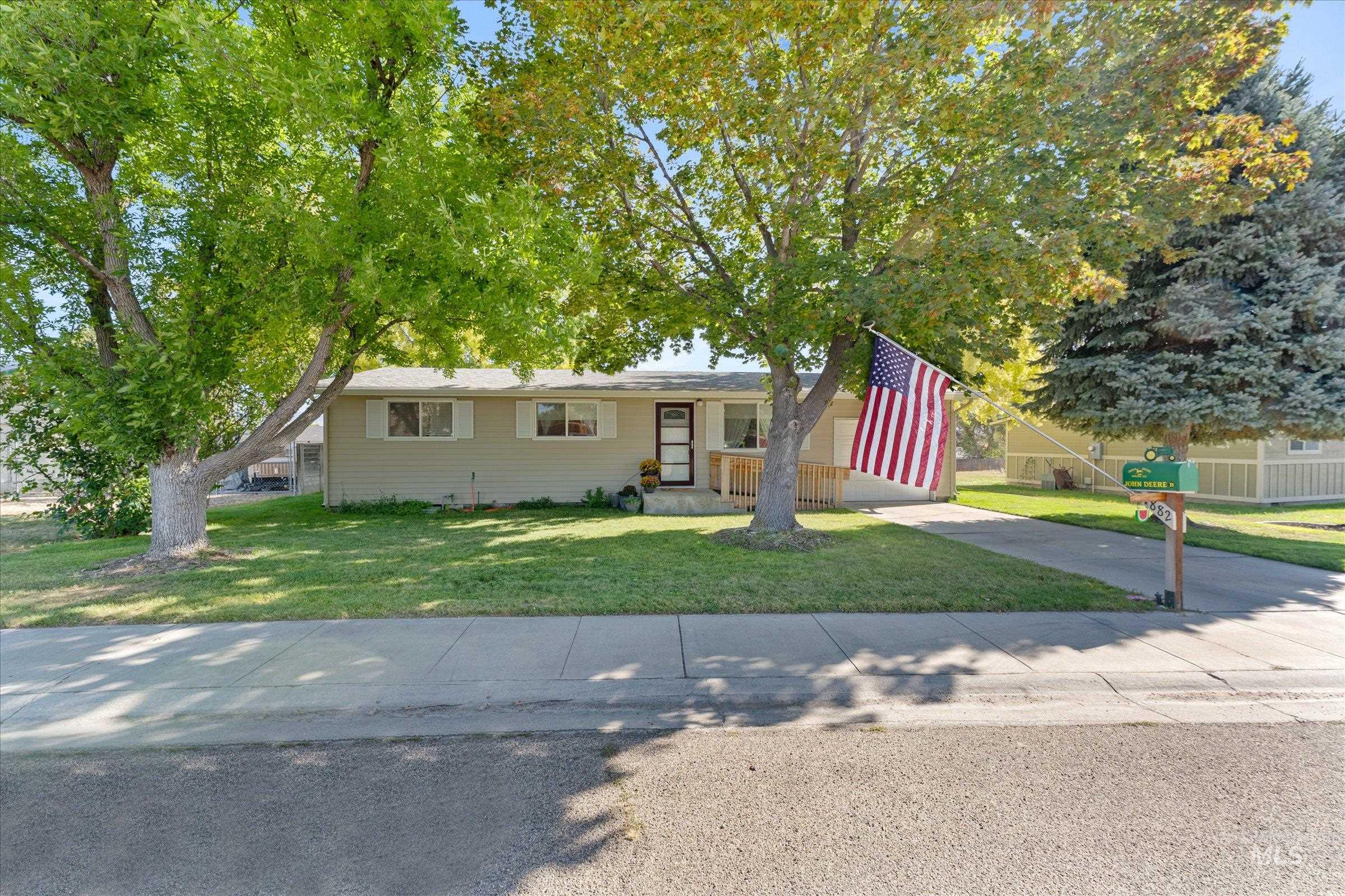 7882 S Cross Fox Way