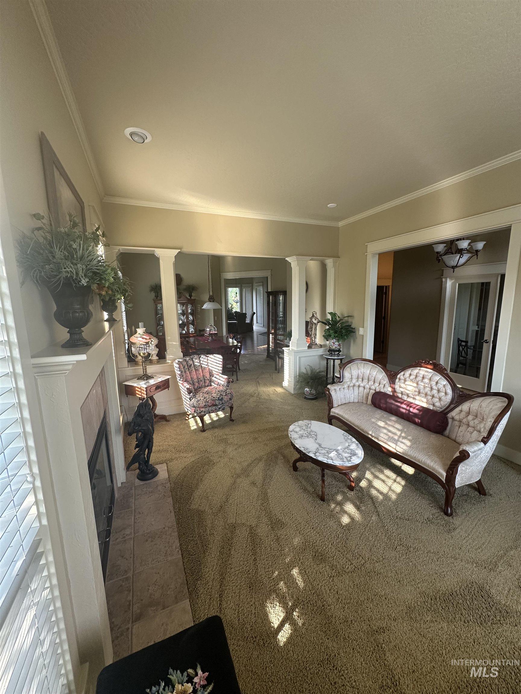 512 Bayhill Drive