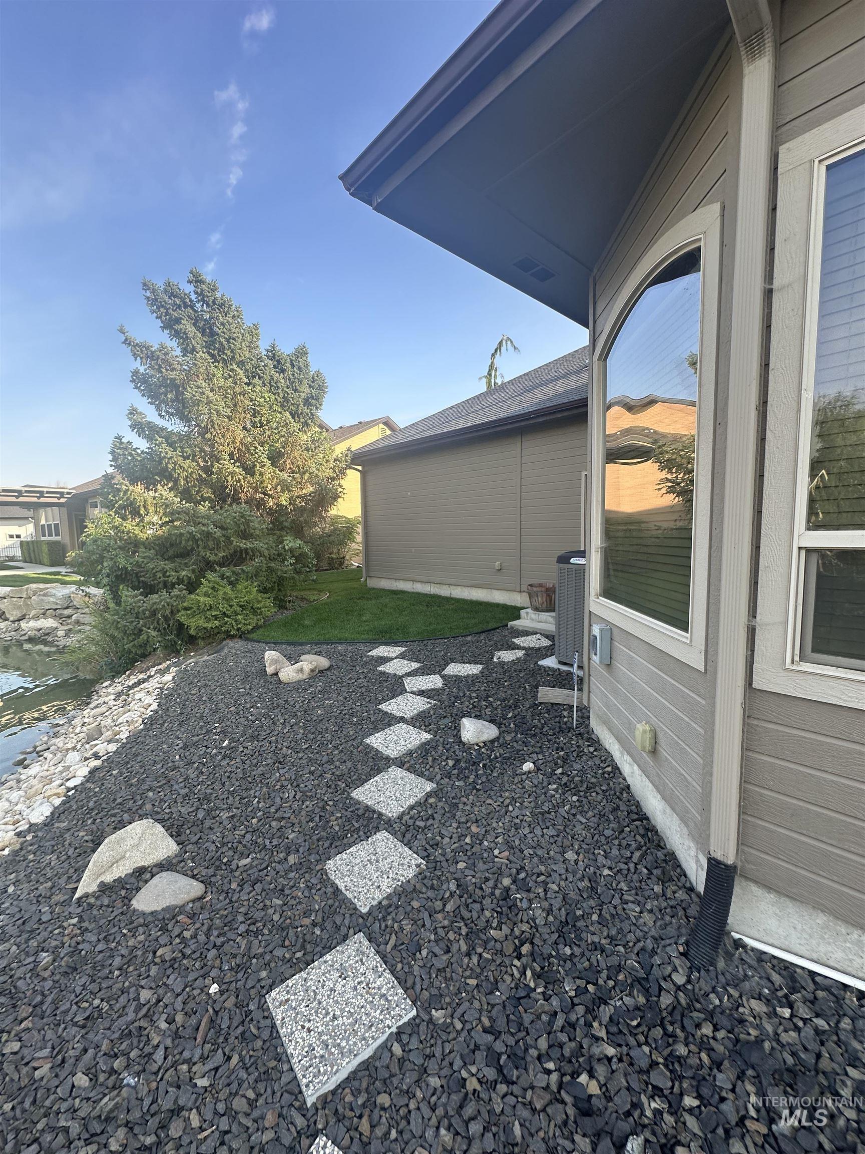 512 Bayhill Drive