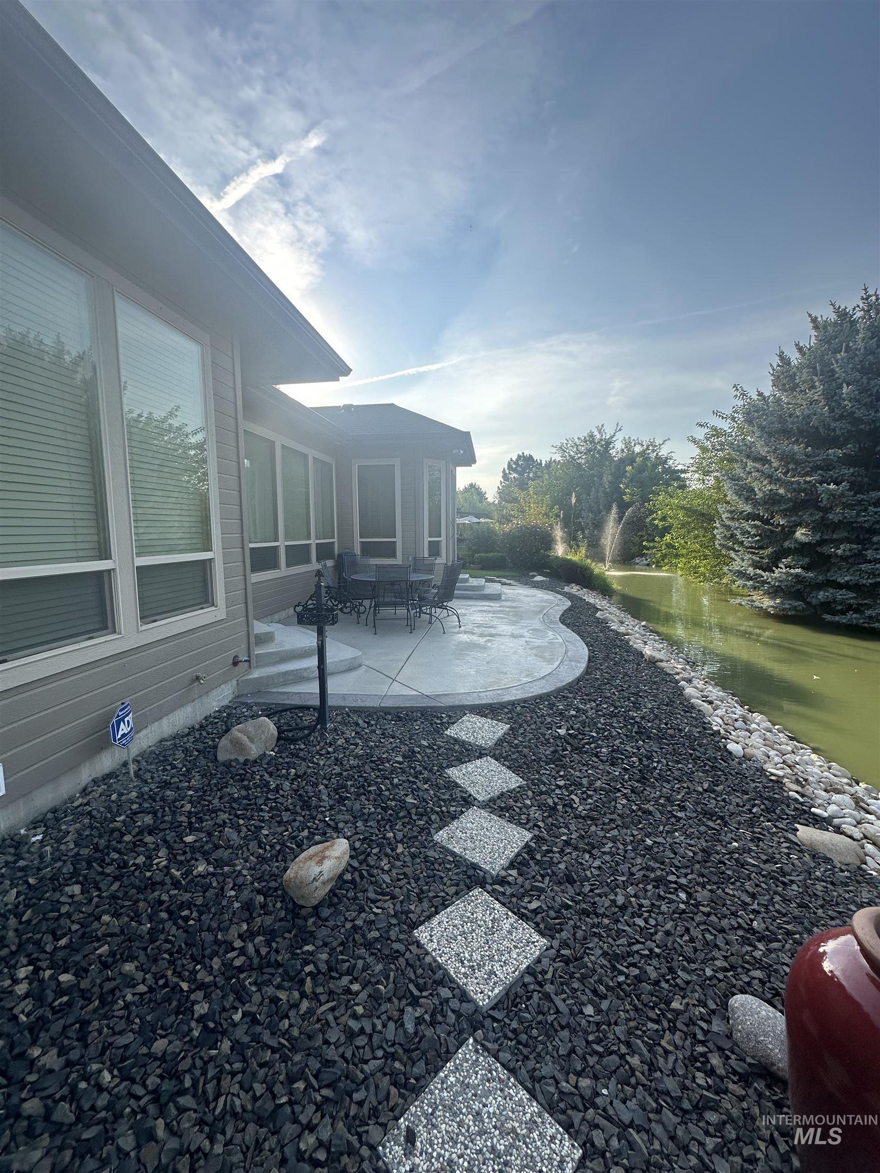 512 Bayhill Drive