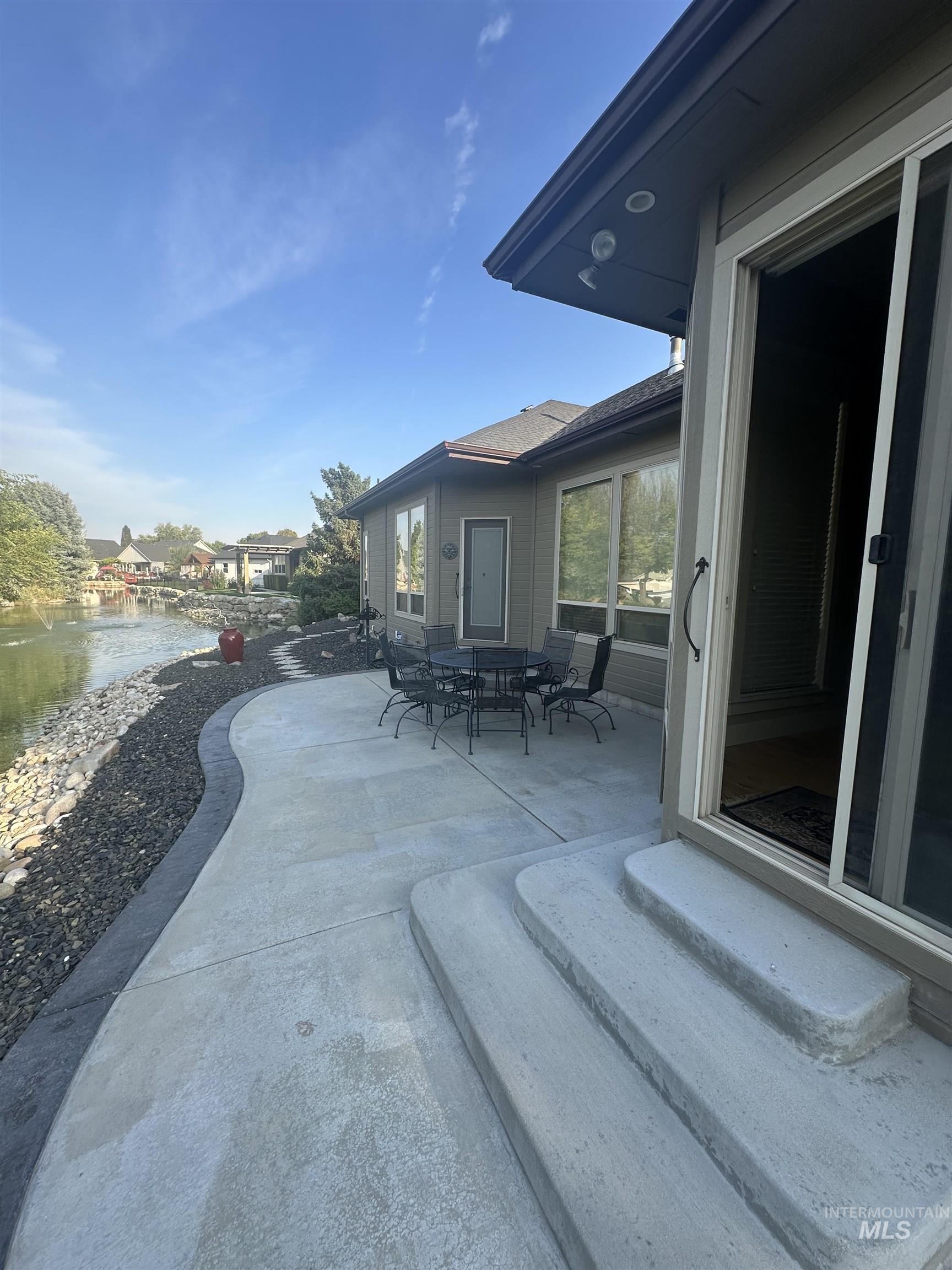 512 Bayhill Drive