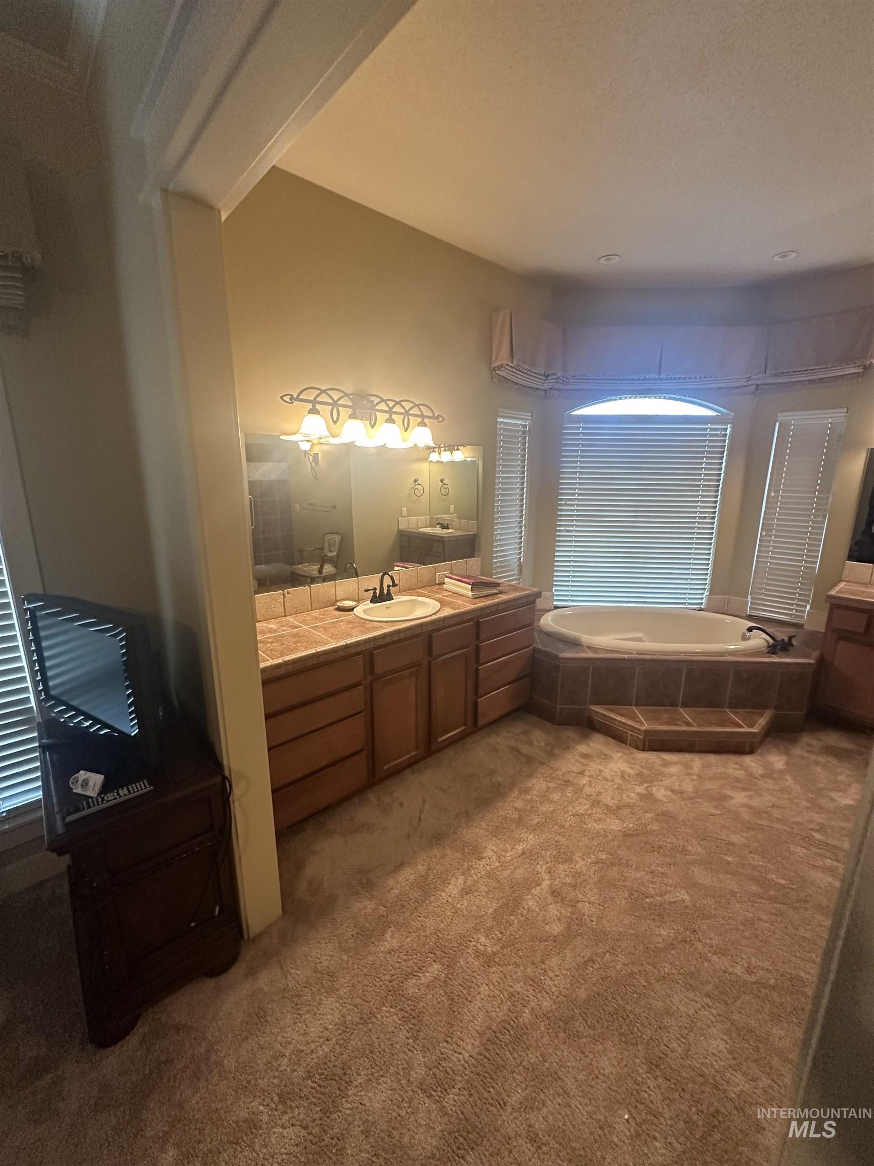 512 Bayhill Drive