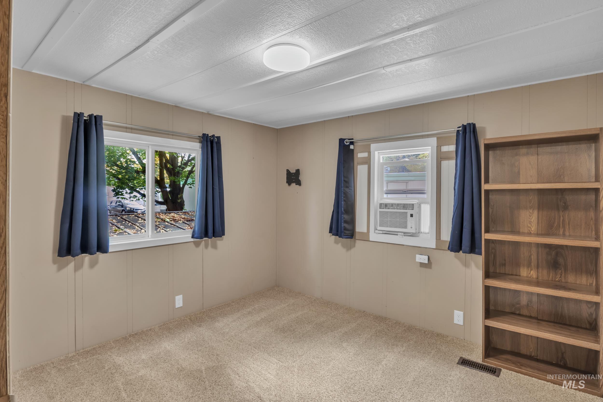 790 N Riviera Dr Unit: 19