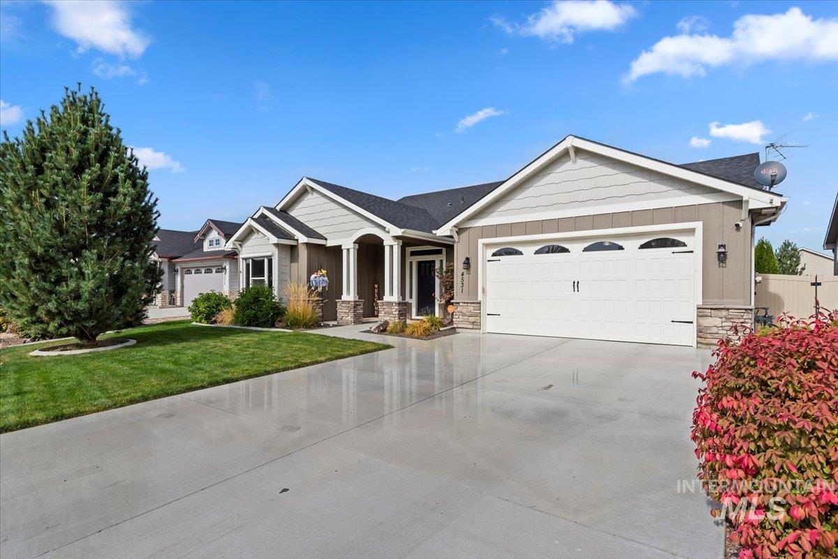 4531 S Lava Springs Loop