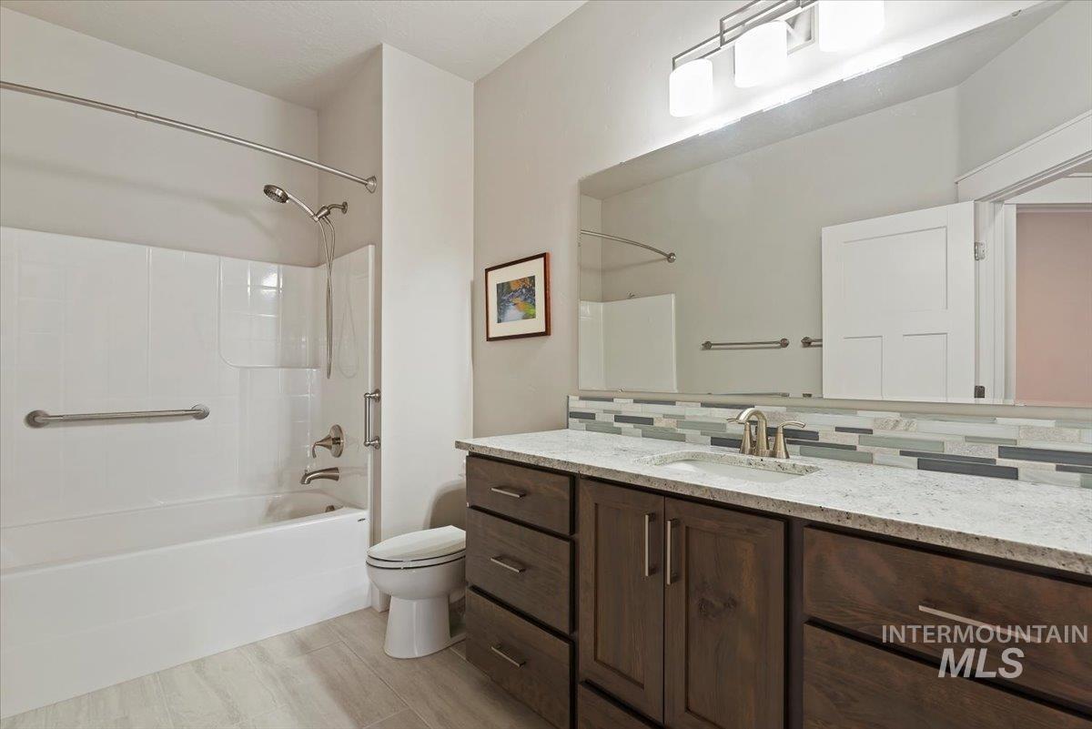 4531 S Lava Springs Loop