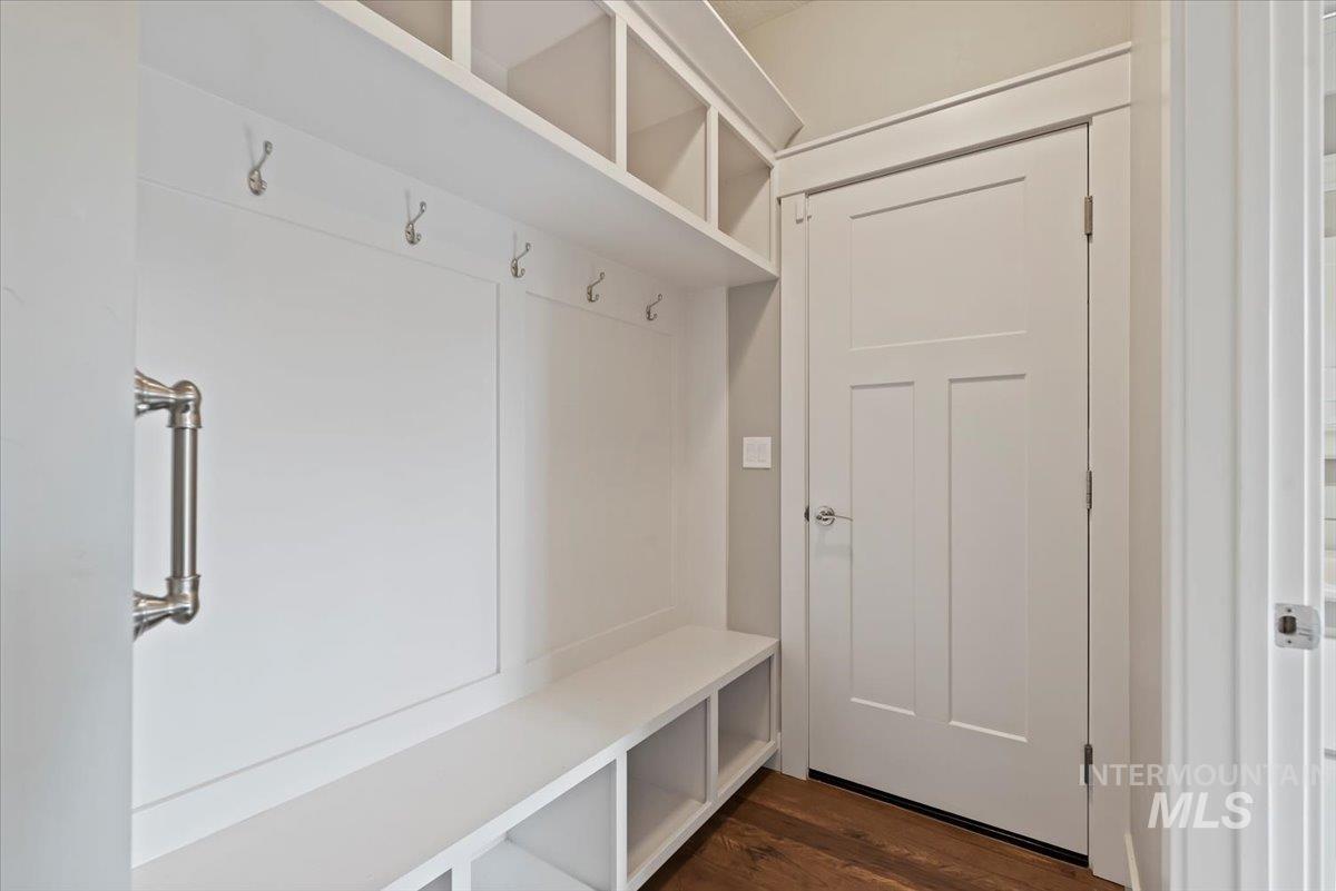 4531 S Lava Springs Loop