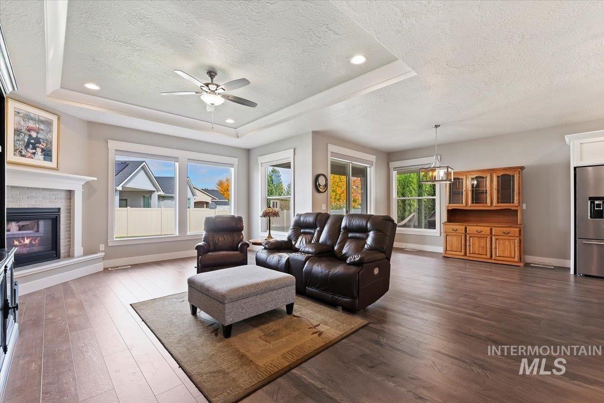 4531 S Lava Springs Loop