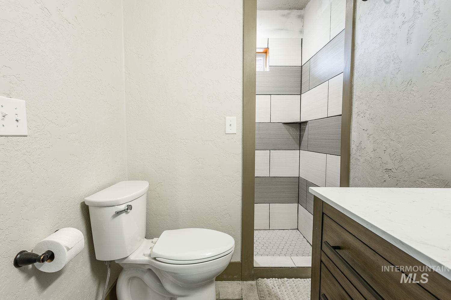 8905 S Consulting Ln