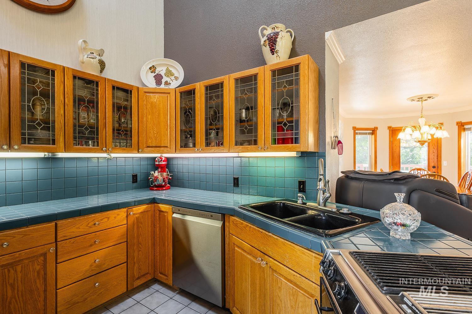 8905 S Consulting Ln