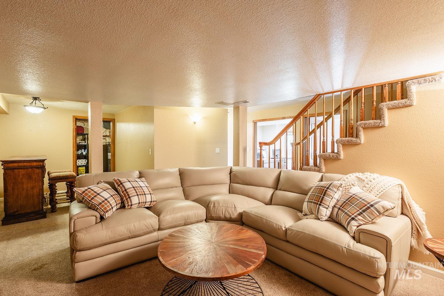 8905 S Consulting Ln