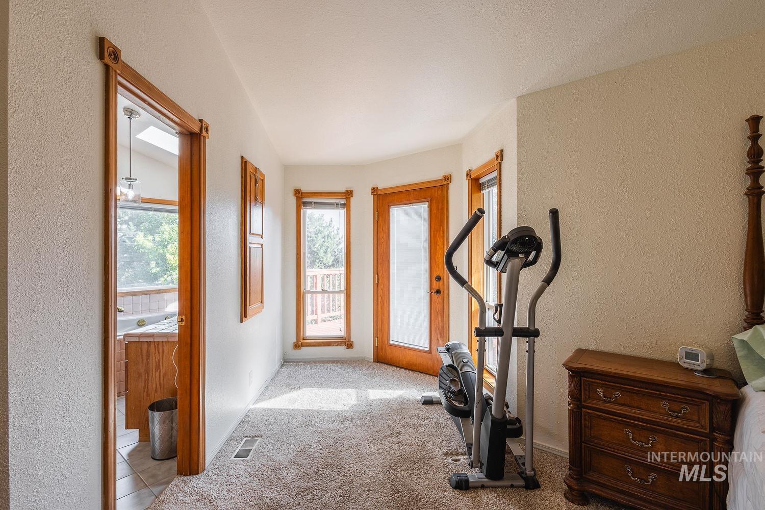 8905 S Consulting Ln