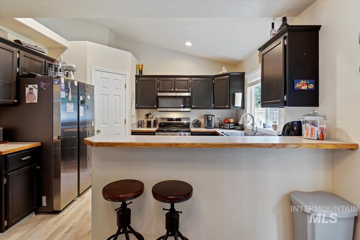 323 Sunridge Drive