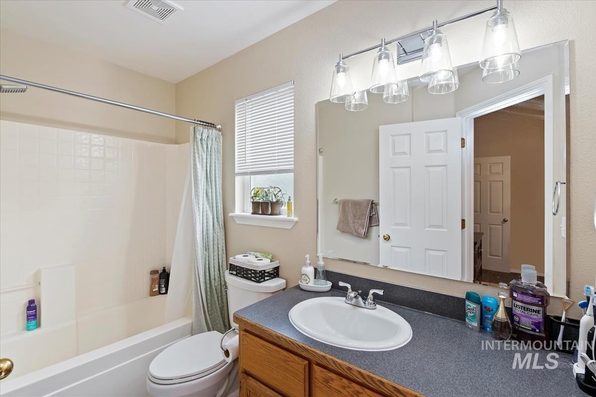 323 Sunridge Drive