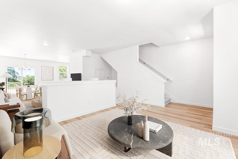 1728 N Timathy Ln Unit: 33/1