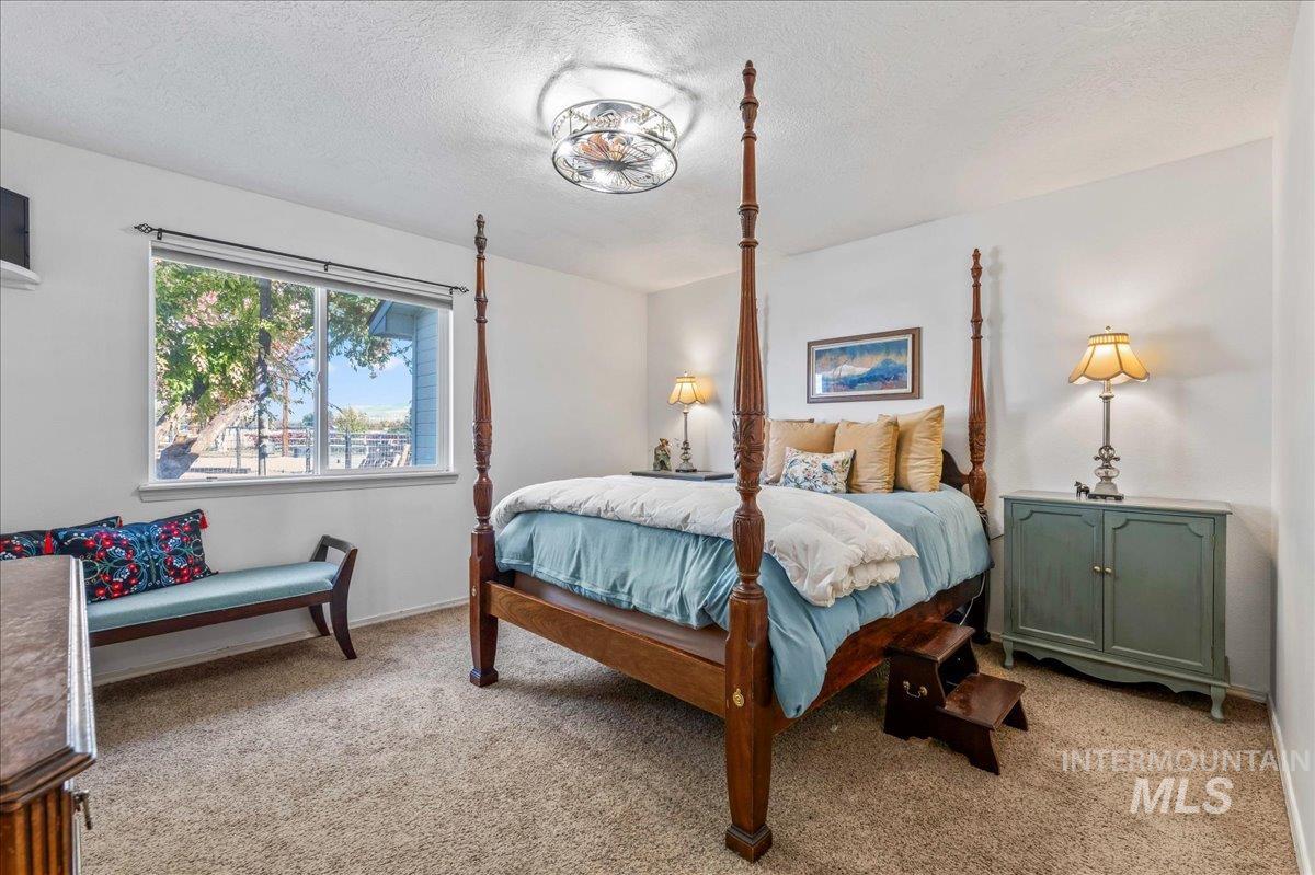398 E Idaho
