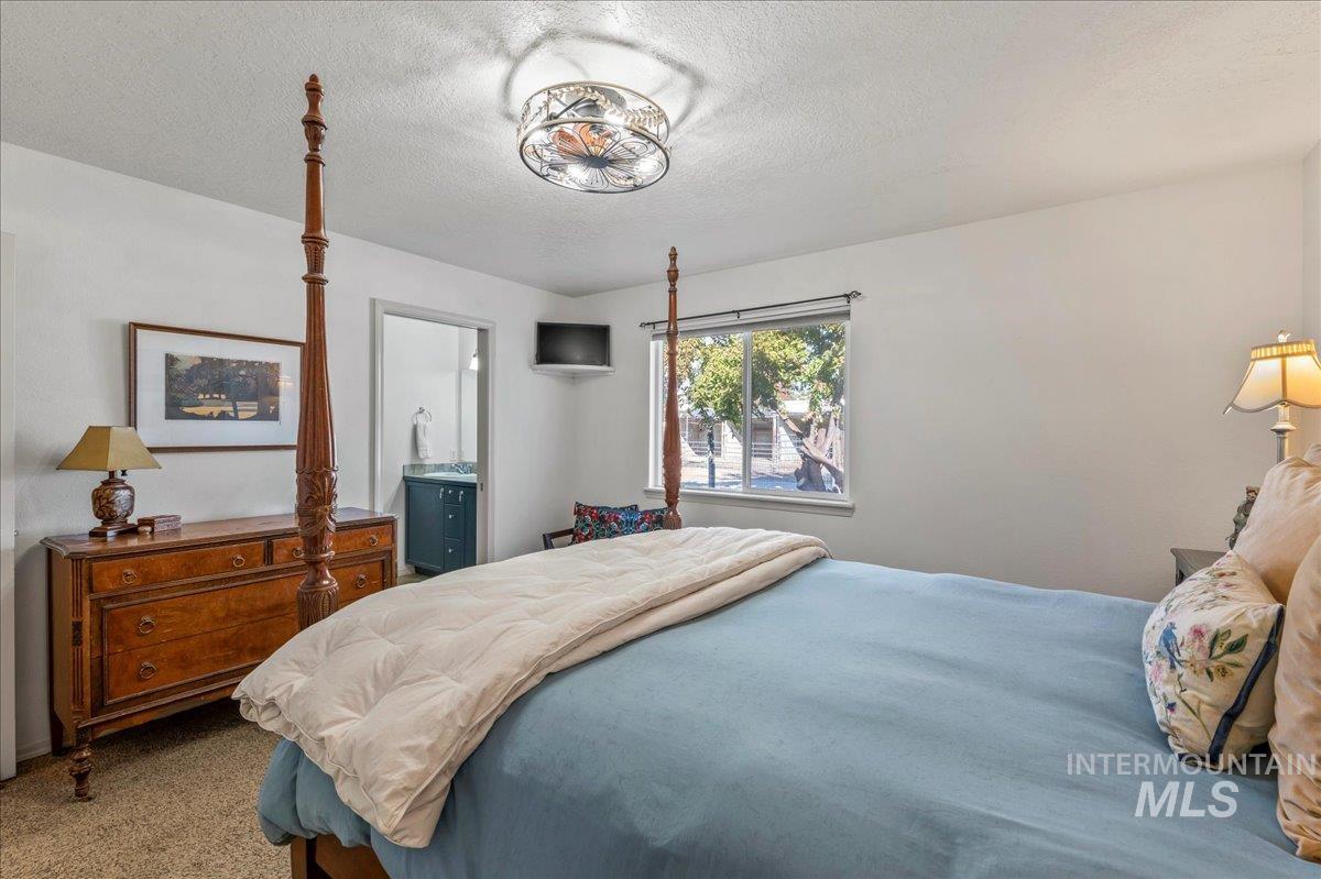 398 E Idaho