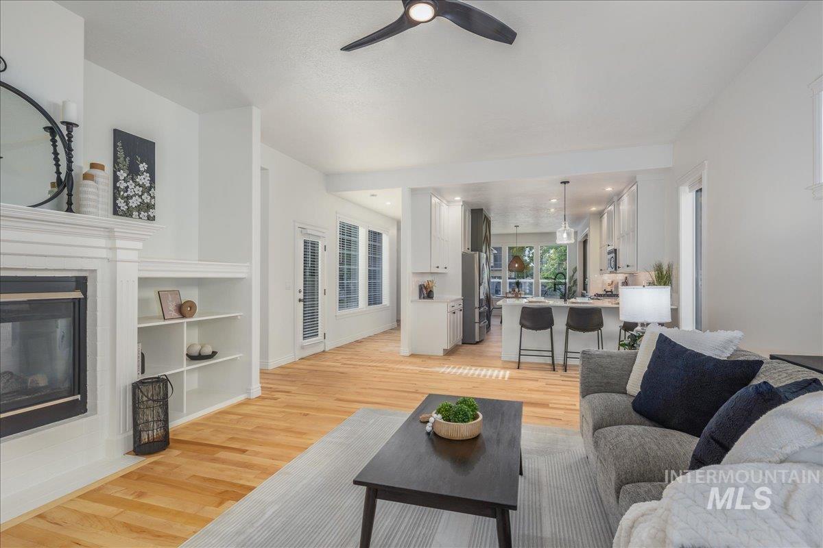 216 N Story Book Way