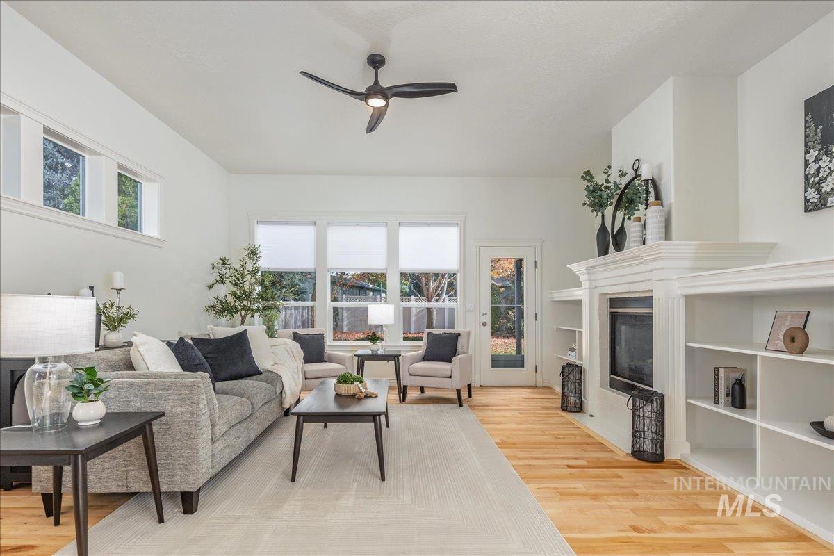 216 N Story Book Way