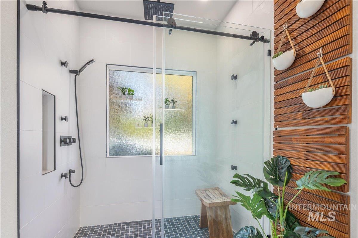 216 N Story Book Way