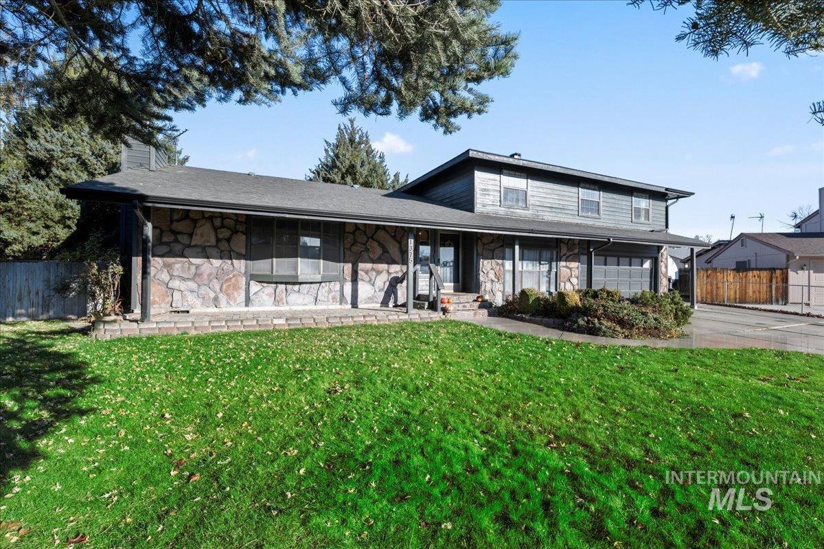 1375 Owyhee Dr