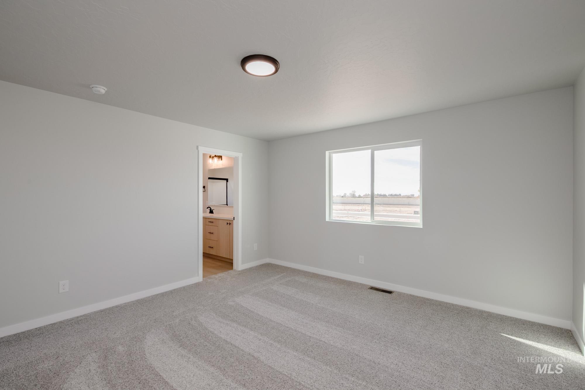 295 N Coltsfoot Ave