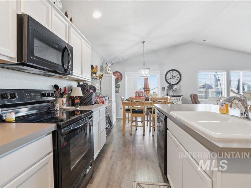 19584 Newhall Pl.