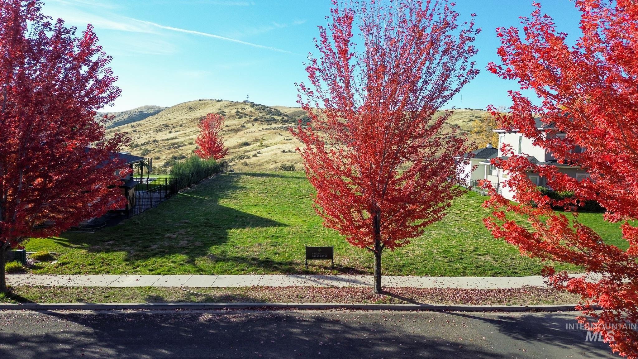 12182 N Upper Ridge Pl